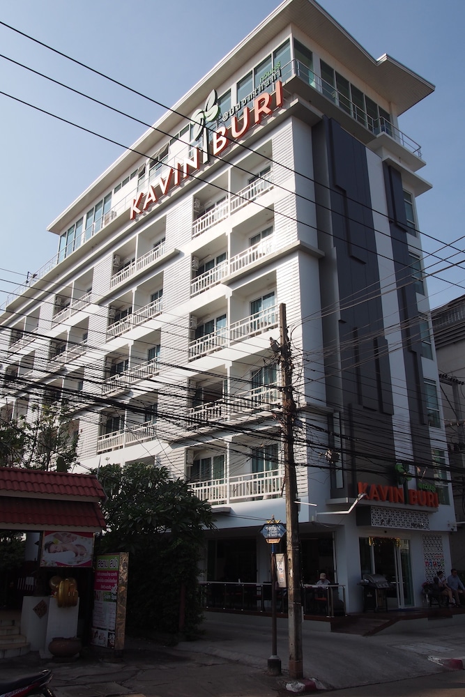 kavin buri green hotel