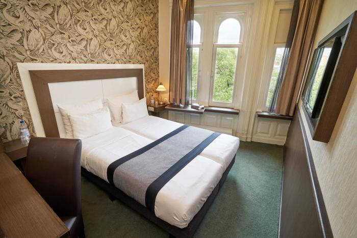 hotel the bird
