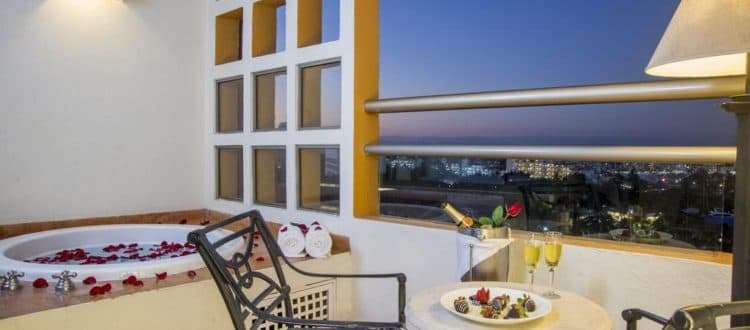 club regina puerto vallarta