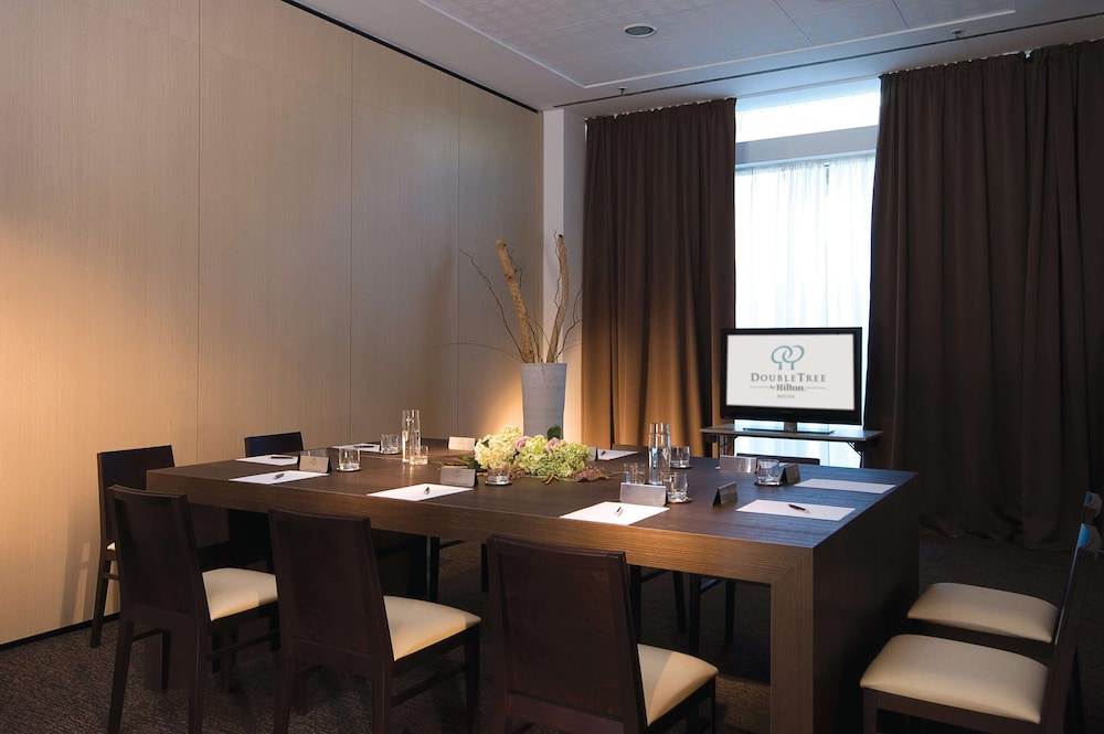 doubletree by hilton milan