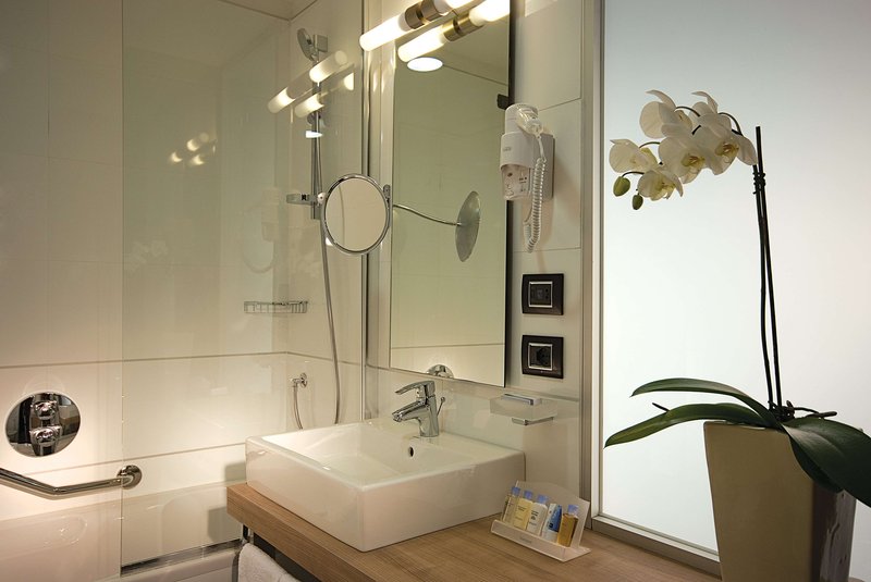 doubletree by hilton milan