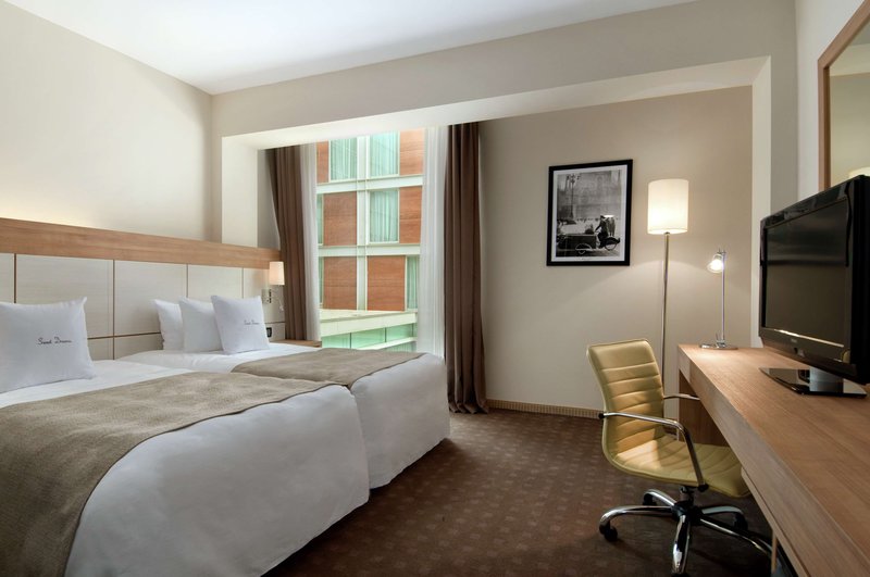 doubletree by hilton milan