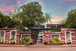 The Privilege Boutique,Miniature Replicas Of Angkor’S Temples>>Siem Reap,4 star