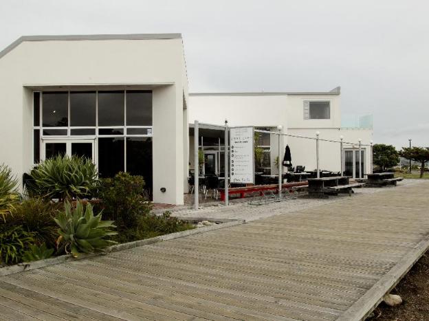 east pier hotel