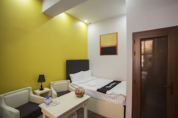 elysium gallery hotel