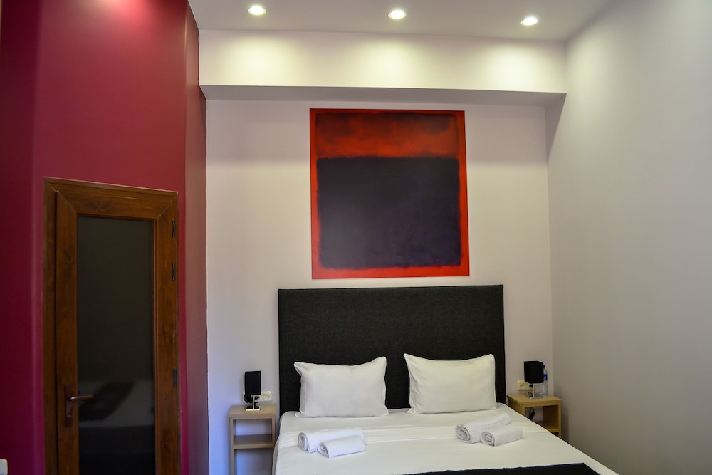 elysium gallery hotel