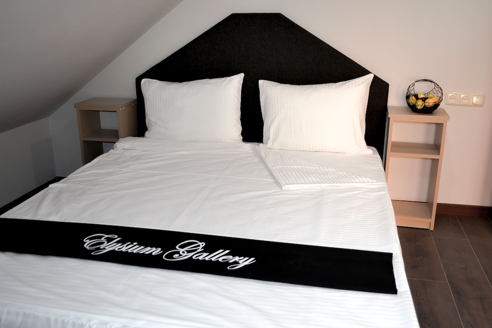 elysium gallery hotel