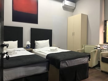 elysium gallery hotel