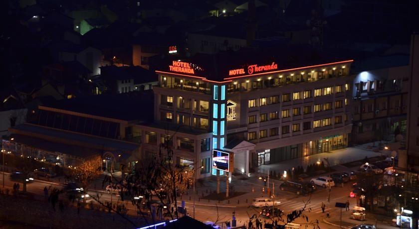 hotel theranda