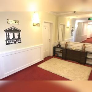 hotel theranda