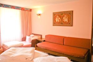 baslertor summer pool hotel