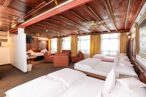 Baslertor Summer Pool Hotel,Inwil>>Adligenswil,2 star