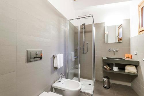 le scuole collemassari hospitality