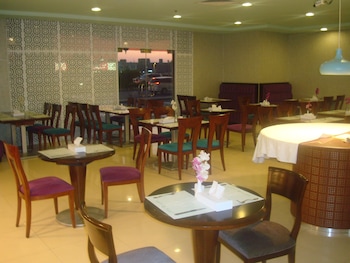 Al Manar Grand Hotel Apartments,Sharjah>>Bur Dubai,4 star