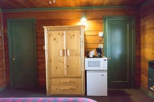 Shaver Lake Village Hotel,Fish Camp>>California,2 star