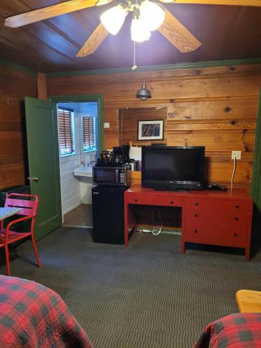 shaver lake village hotel