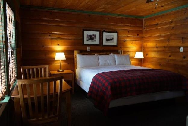 shaver lake village hotel