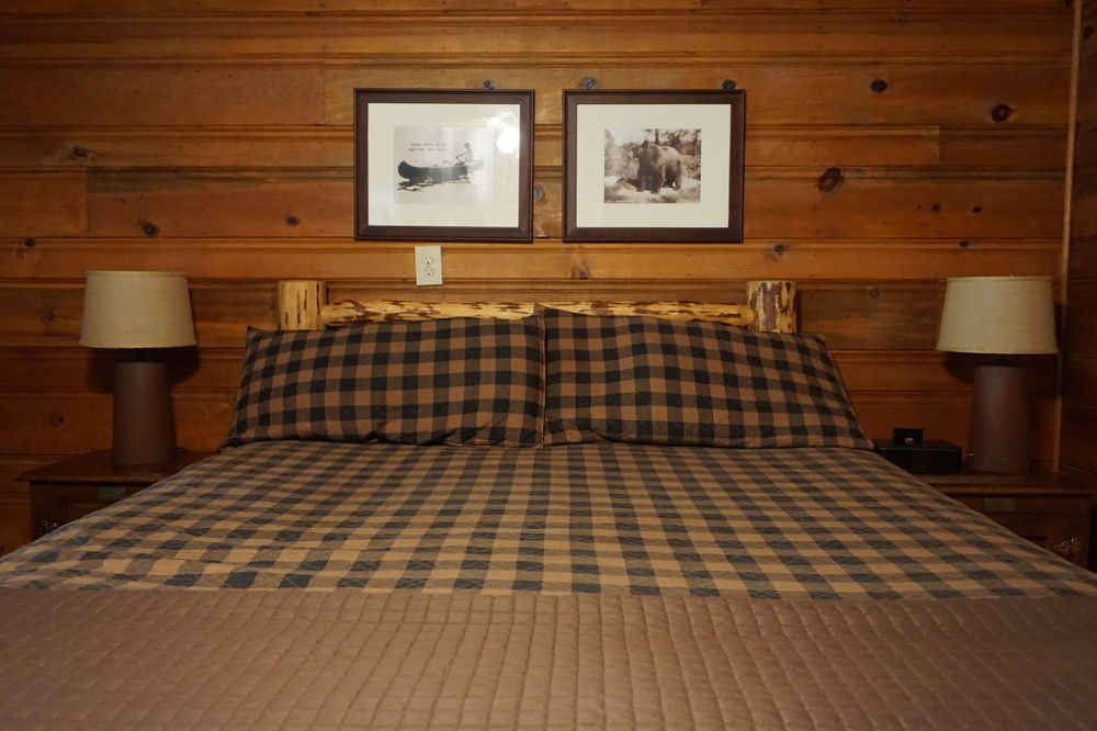 shaver lake village hotel