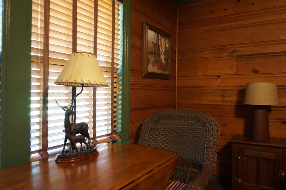 shaver lake village hotel