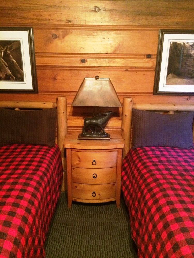 shaver lake village hotel