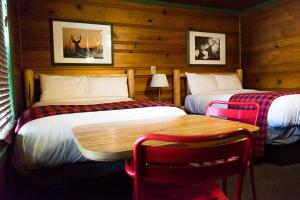 shaver lake village hotel