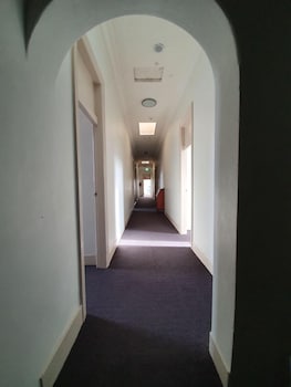 empire hotel goulburn