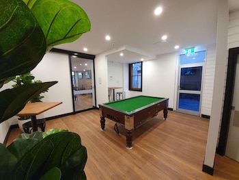 empire hotel goulburn