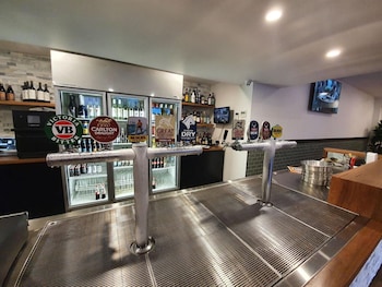 empire hotel goulburn