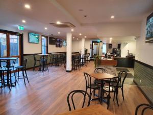 empire hotel goulburn