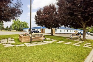 americas best value inn grand forks