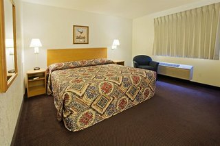 americas best value inn grand forks