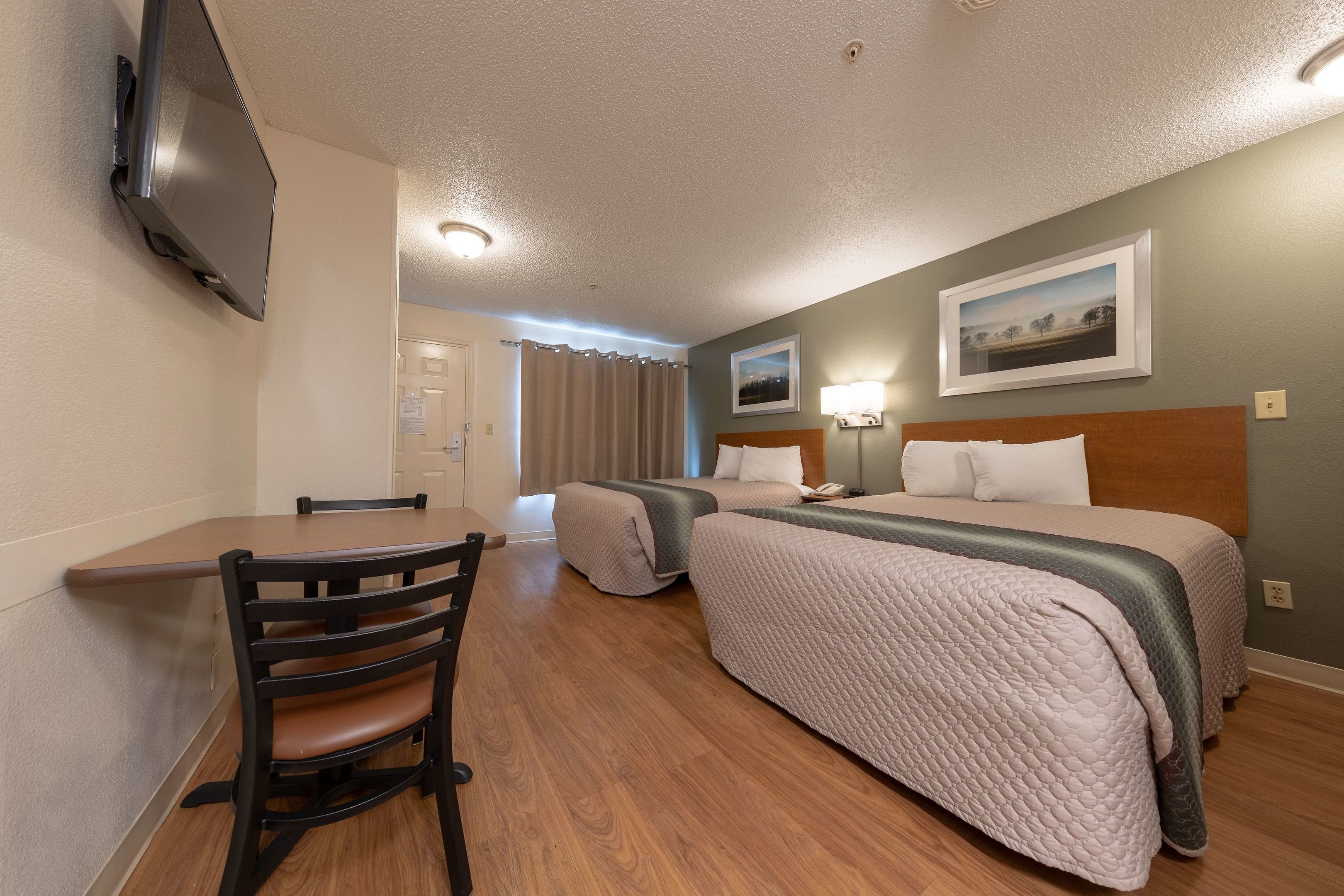 hometowne studios by red roof orlando ucf area