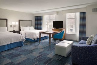 Hampton Inn & Suites Rosemont Chicago O'hare,Freeport>>Chicago,3 star