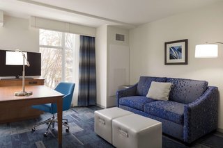 Hampton Inn & Suites Rosemont Chicago O'hare,Freeport>>Chicago,3 star