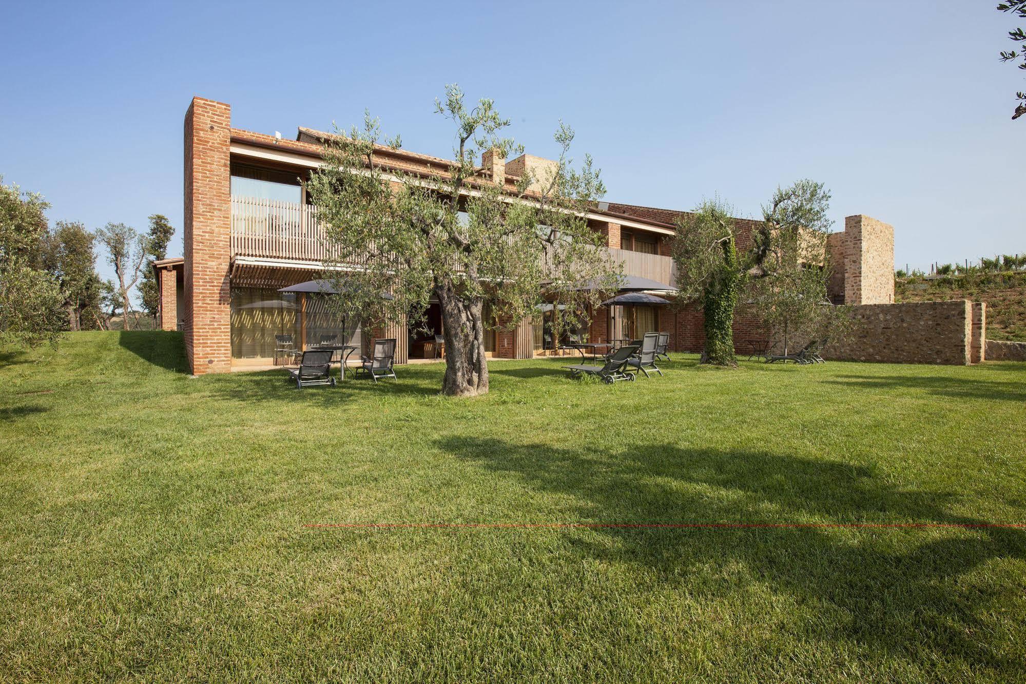 pecora vecchia collemassari hospitality