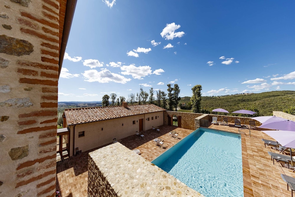 pecora vecchia collemassari hospitality