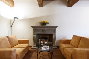 pecora vecchia collemassari hospitality