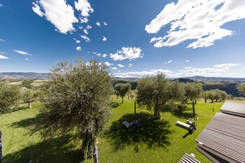 pecora vecchia collemassari hospitality