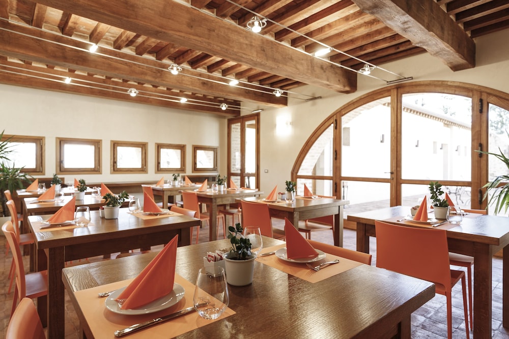 pecora vecchia collemassari hospitality