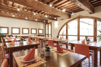 pecora vecchia collemassari hospitality