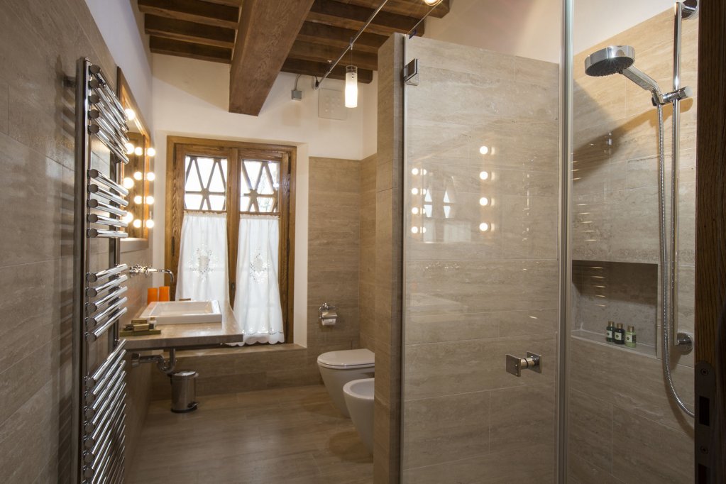 pecora vecchia collemassari hospitality