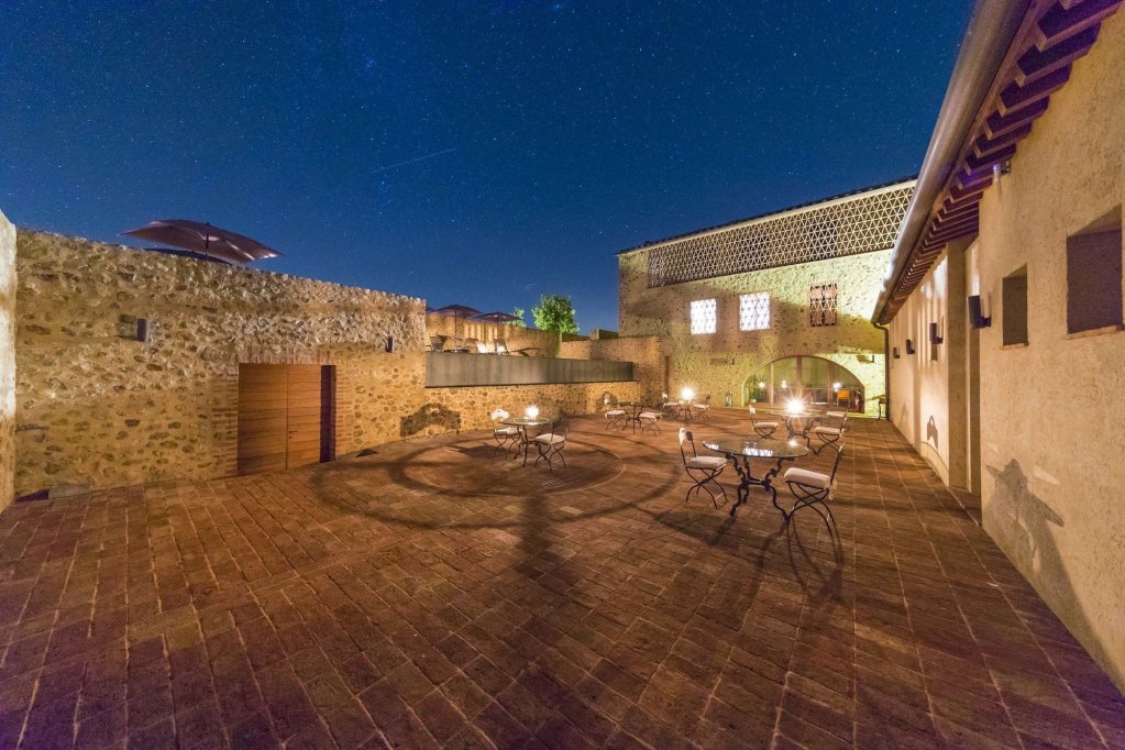pecora vecchia collemassari hospitality