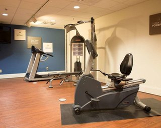 comfort suites fultondale i 65 near i 22