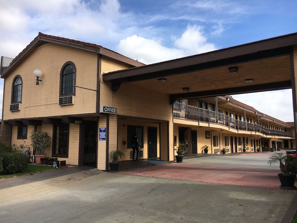 del amo inn