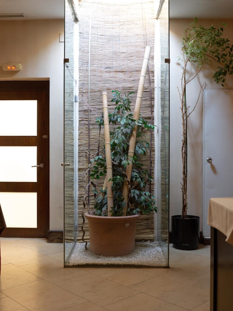 hotel villa de barajas