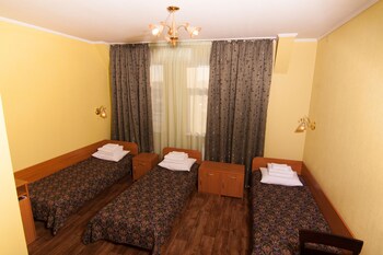 mini hotel on elektrotechnichnaya street 18