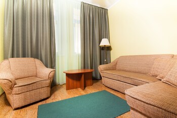 Mini-Hotel On Elektrotechnichnaya Street 18,Kyiv>>Desnjanskyj,3 star