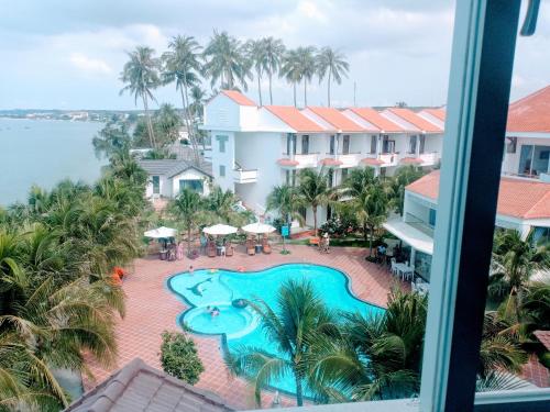 pacific beach resort