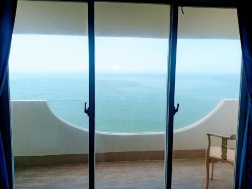 pacific beach resort