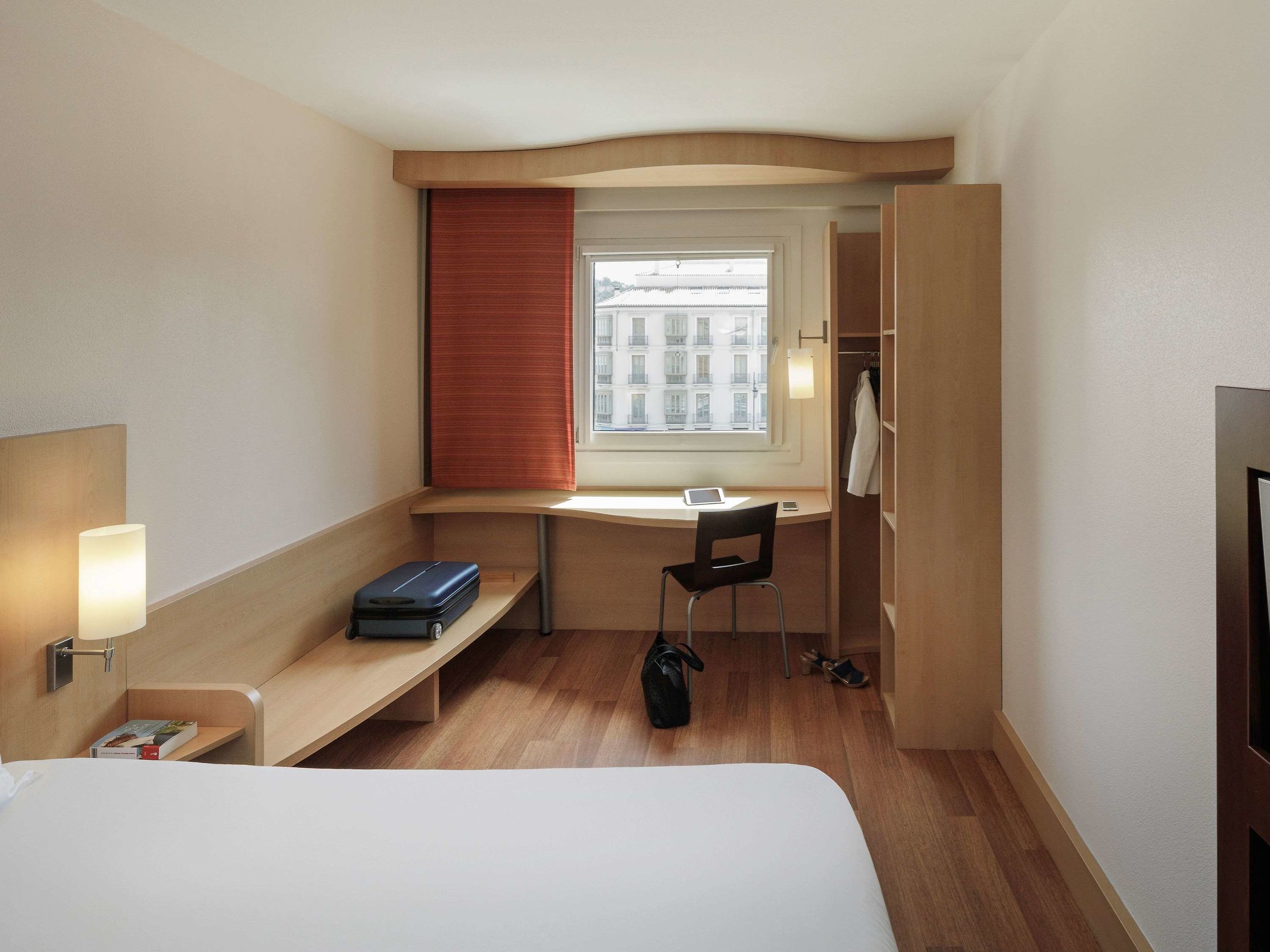 ibis malaga centro ciudad